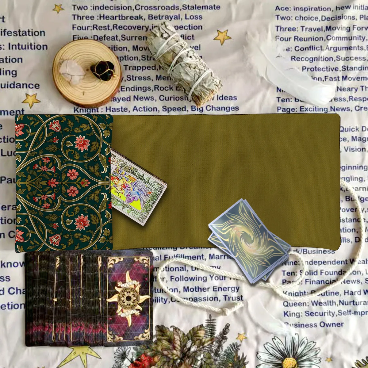 2‑in‑1 Green Vintage Floral Tarot Cloth Tarot Card Holder Pouch Altar Spread Mat Oracle Card Divination Wiccan Witch Supplies