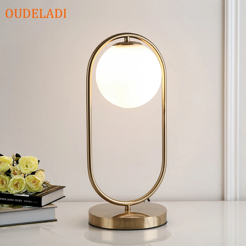 Imagem -03 - Moderno Minimalista Vidro Fosco Led Desk Lamp Metal Base Plate Golden Corpo Abajur Estudo e Quarto de Cama Nordic Art Deco