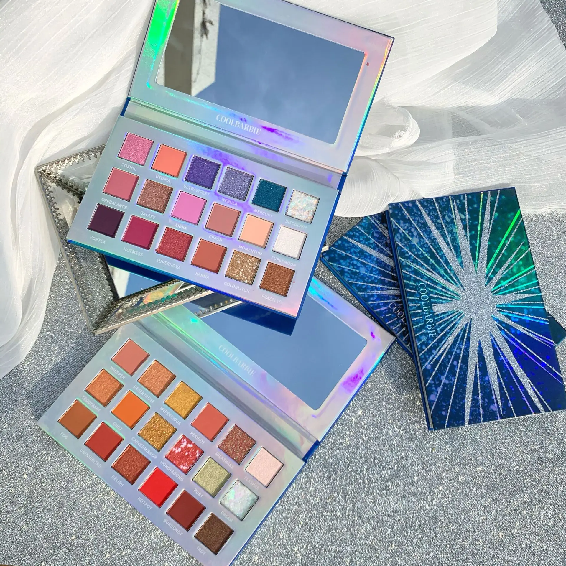 18 Colors Palette Beauty Glazed Eyeshadow Pigment  Easy To Wear Glitter Colored Contacts Eyeshadow Palette Makeup Tools