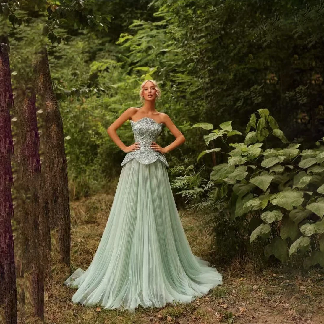 فستان ماكسي مزين بالزهور لافتة للنظر بدون حمالات مطوي باللون الأخضر النعناعي فساتين لحضور الحفلات الموسيقية على شكل حرف A بدون أكتاف مطرز بالخرز فستان حفلات الحدث #2