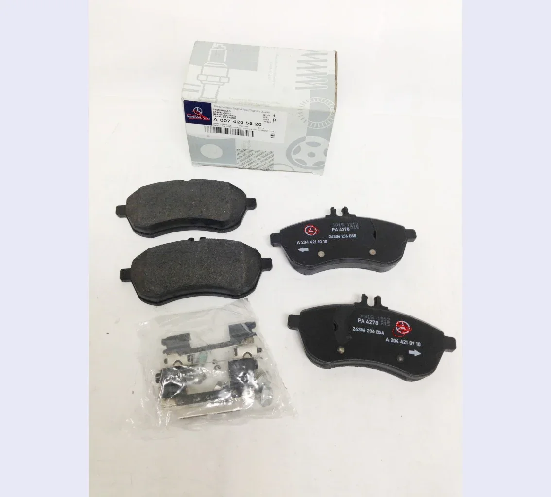 genuine brand new For Mercedes C w204 front brake pad set 0074205520 and rear 0074208520