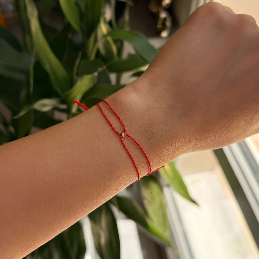 1pc Adjustable Red Cotton Cord Bracelet with Round Copper Bead Minimalist Tie String for Women Men Beach Style
