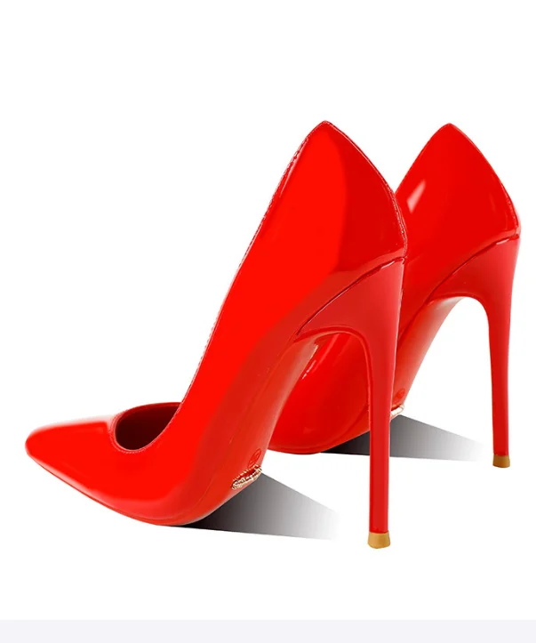 Red pointed high-heeled shoes for women 2026 new slim heel patent leather French sexy plus size black professional single shoes