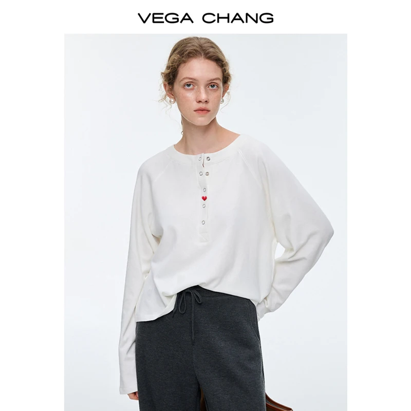 

Vega Chang Autumn and Winter New Women's Long-Sleeved T-Shirt Henry Collar Half-Button Heart Button Versatile Top
