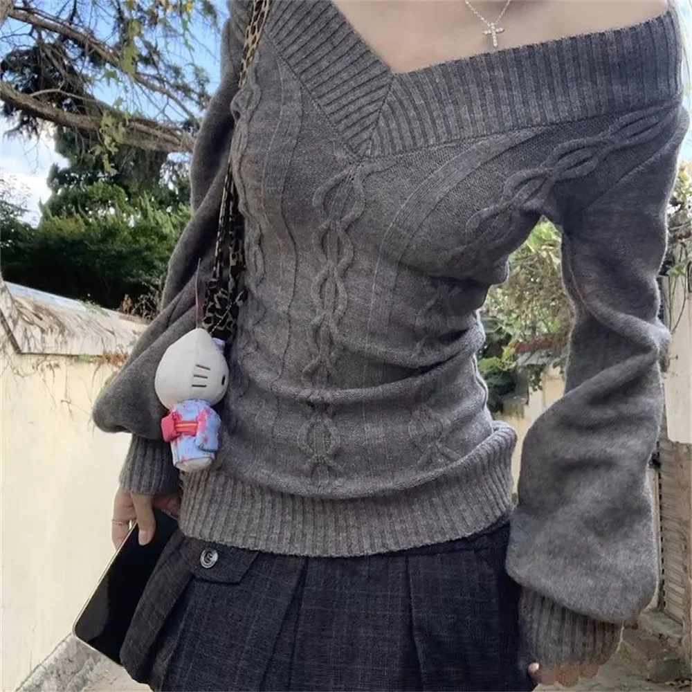 Fashion Vintage V-neck Knitted Tops Women 2025 Early Autumn New Sweaters Pullover Slim Long Sleeve Pullovers Sexy Gray Sweaters