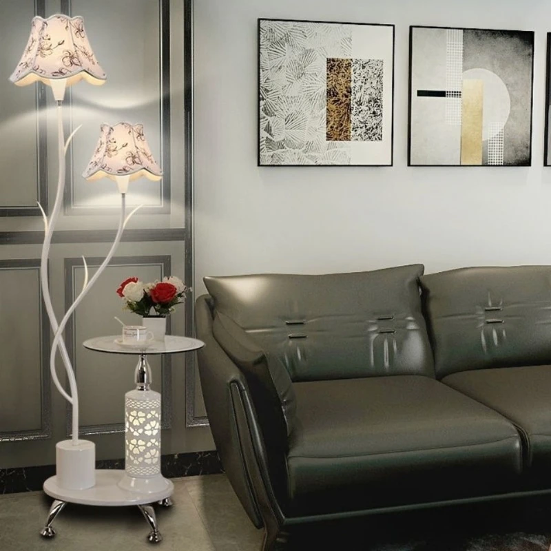 Minimalist modern living room trendy floor lamp, sofa side creative remote-controlled bedroom coffee table bedside desk lamp