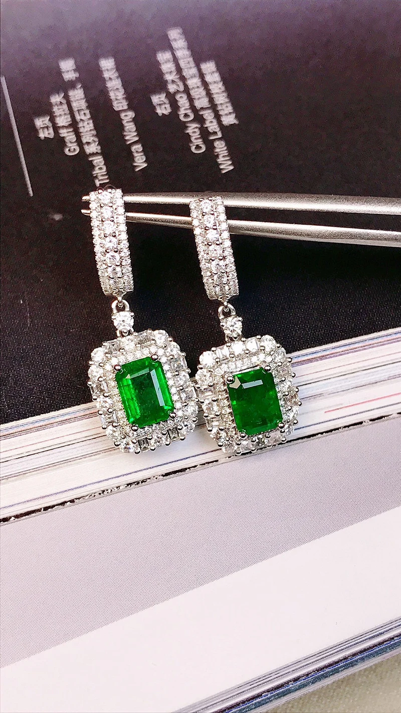 LUOWEND 18K White Gold Earrings Luxury Elegant Style Real Natural Diamond Natural Emerald Earrings for Women High Party Jewelry