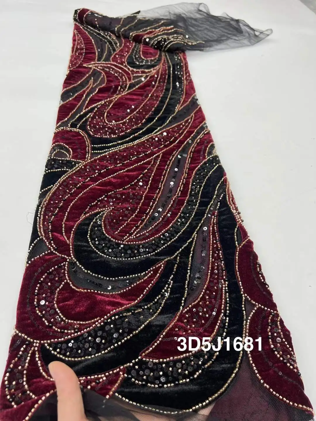 ผ้าลูกไม้กำมะหยี่ลูกปัดแอฟริกัน ผ้าลูกไม้ปี 2025 ผ้าลูกไม้ฝรั่งเศส ปักเลื่อมไนจีเรีย ผ้าลูกไม้กำมะหยี่สำหรับเจ้าสาว ผ้าลูกไม้สำหรับตัดเย็บเสื้อผ้าผู้หญิง