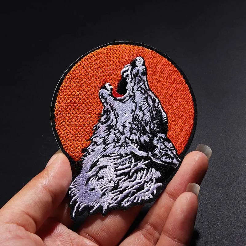 

Late night wolf howling Patches Embroidery Stripe on Clothes Animal for Iron on Clothing DIY Applique Badge Fabric Craft