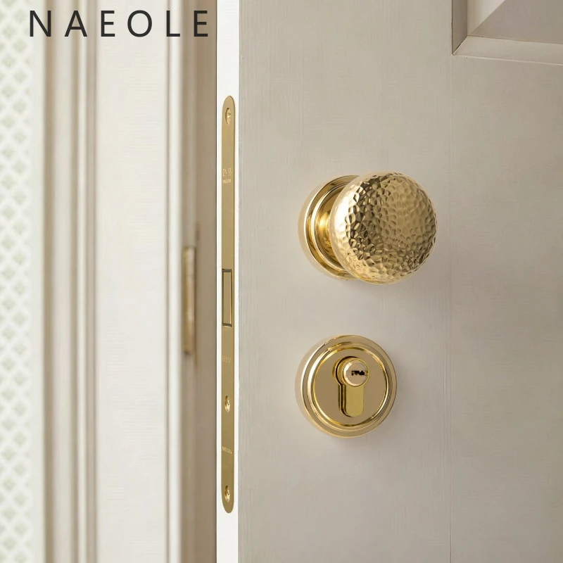 Round Magnetic Silent Door Lock, Wooden Door Handle, Split Privacy Handle, Gold Finish, Reversible for Bedroom and Bathroom