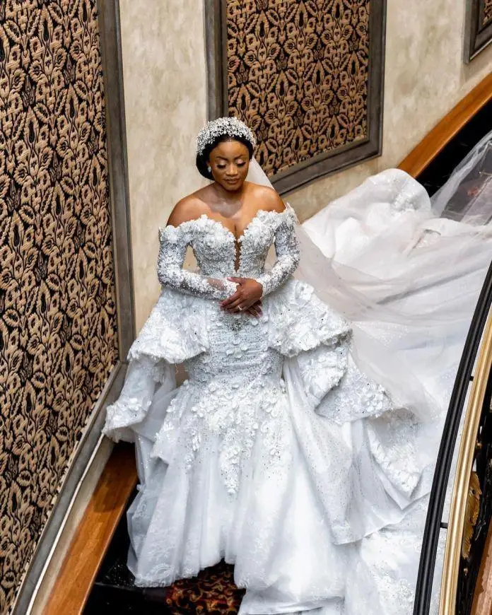 Customized Plus Size African Mermaid Wedding Dresses With Detachable Train Arabic Aso Ebi Beaded Floral Ruffles Long Sleeve Brid