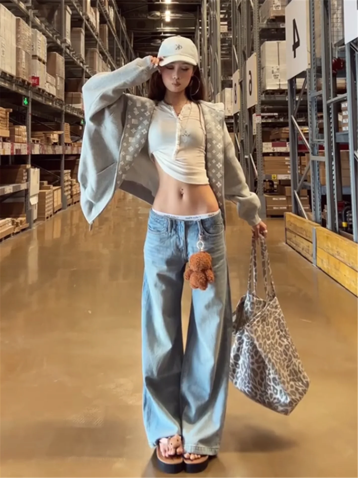 

Low Waist Vintage Blue Jeans Women's Loose Fit Slimming Spring Fashion High Waist Wide Leg Denim Pants Casual Straight Leg