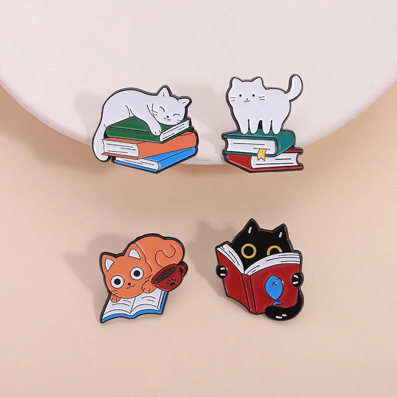 Cute Bookworm Cats Reading Books Enamel Pin Cartoon Kitten Literary Bookmarks Brooches Lapel Badge Jewelry Accessories Gifts