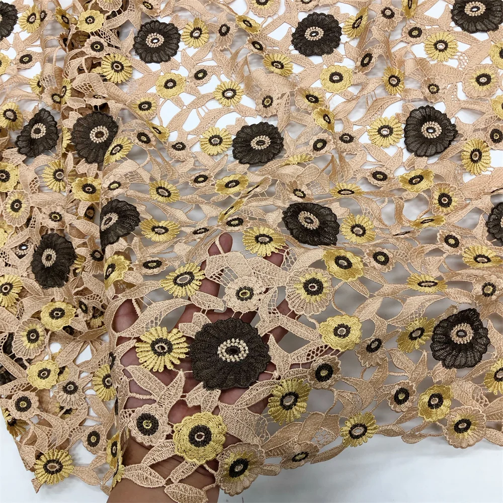 Neuer Stil Nigerianischer Spitzenstoff 2026 Hochwertige Wasserlösliche Bestickte Modische Weiche Spitze 5 Yards – Detail 10
