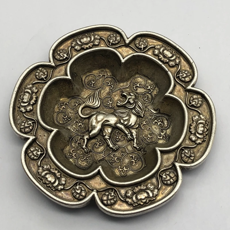 

Antique Datang Zhenguan New Year's Lion Plate Plate, Lace Copper Plate, Home Ornament
