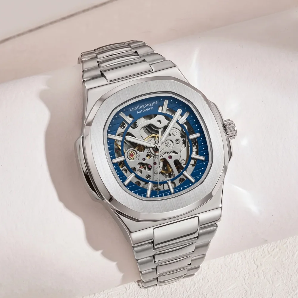 

Men's Fully Automatic Skeleton Mechanical Watch, Square Men's Watch, Light Luxury Business Wristwatch, Butterfly Clasp Waterproof Luminous Men's Watch, Versatile Automatic Mechanical Wristwatch for Commuting and Gift-Giving, High-End Skeleton Dial Men's S