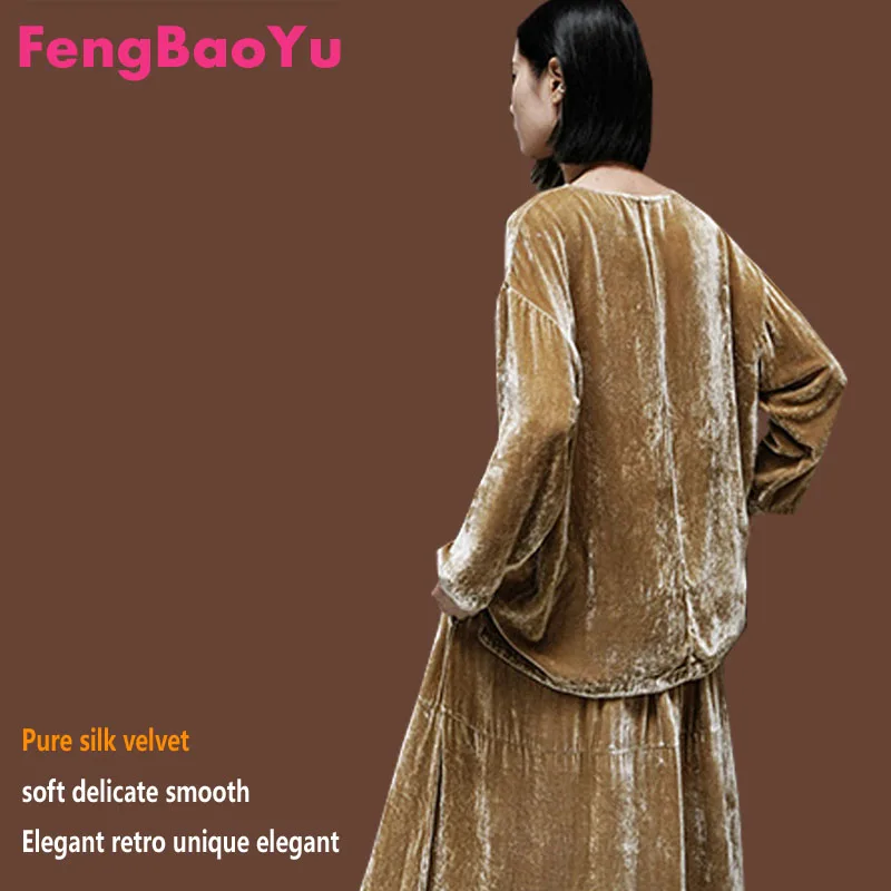 

100% Natural Silk Velvet Women's T-shirt Comfortable Khaki color Shirt for Outdoor Leisure Smooth and Soft Skin-Friendly