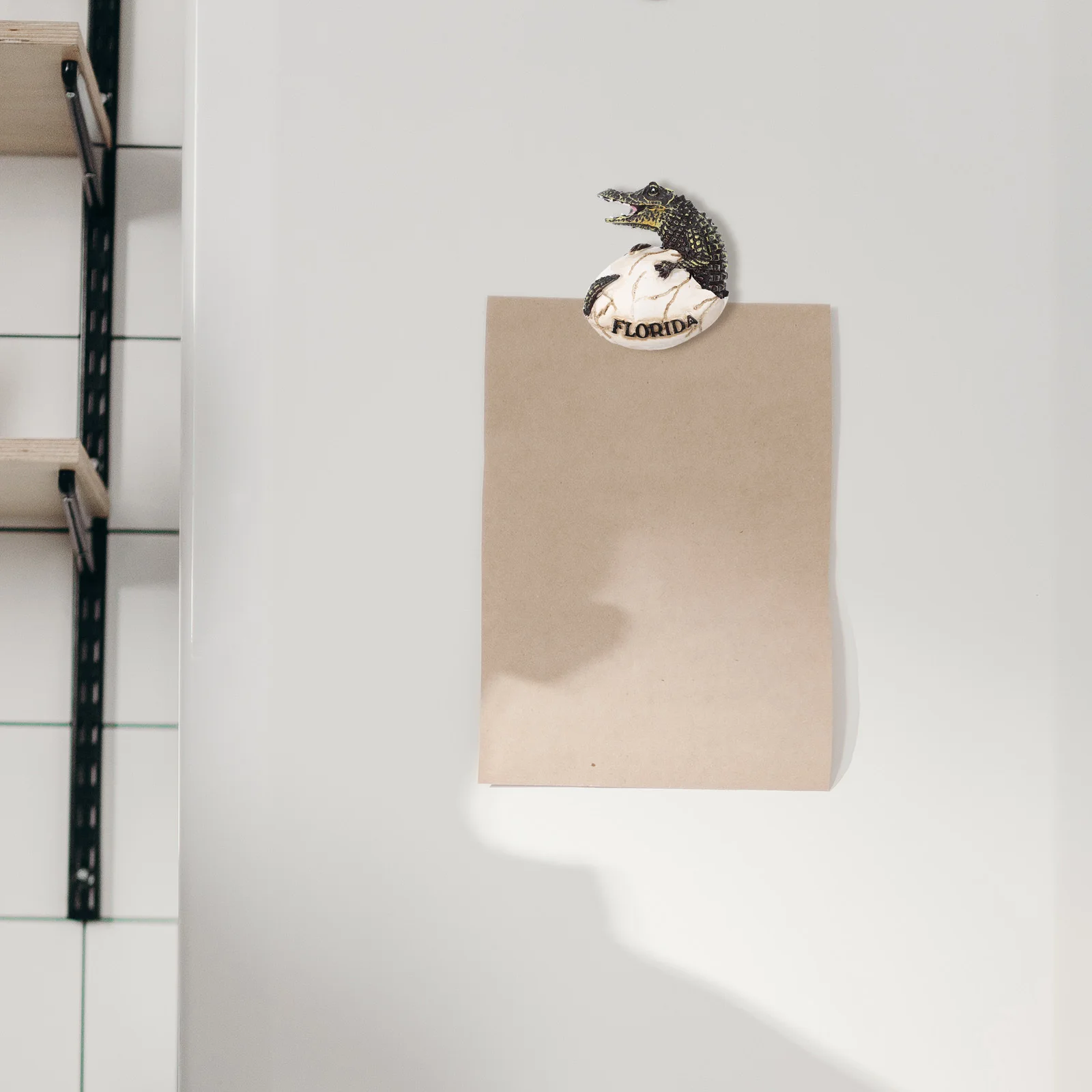 

Crocodile Refrigerator Magnet Resin Animal Shaped Fridge Magnet for Home Decor Magnetic Adsorption on Iron Surfaces