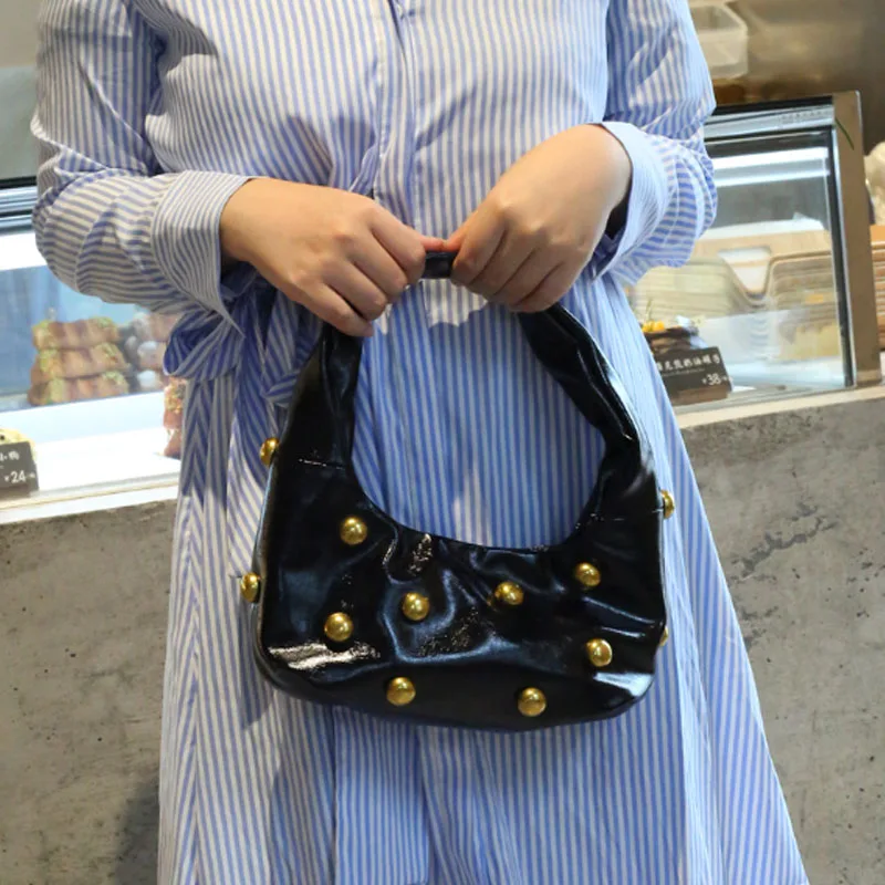 Retro Women Handbag Autumn/Winter Rivet Women\'s Bag Fashion PU Leather Shoulder Bag Underarm Bag