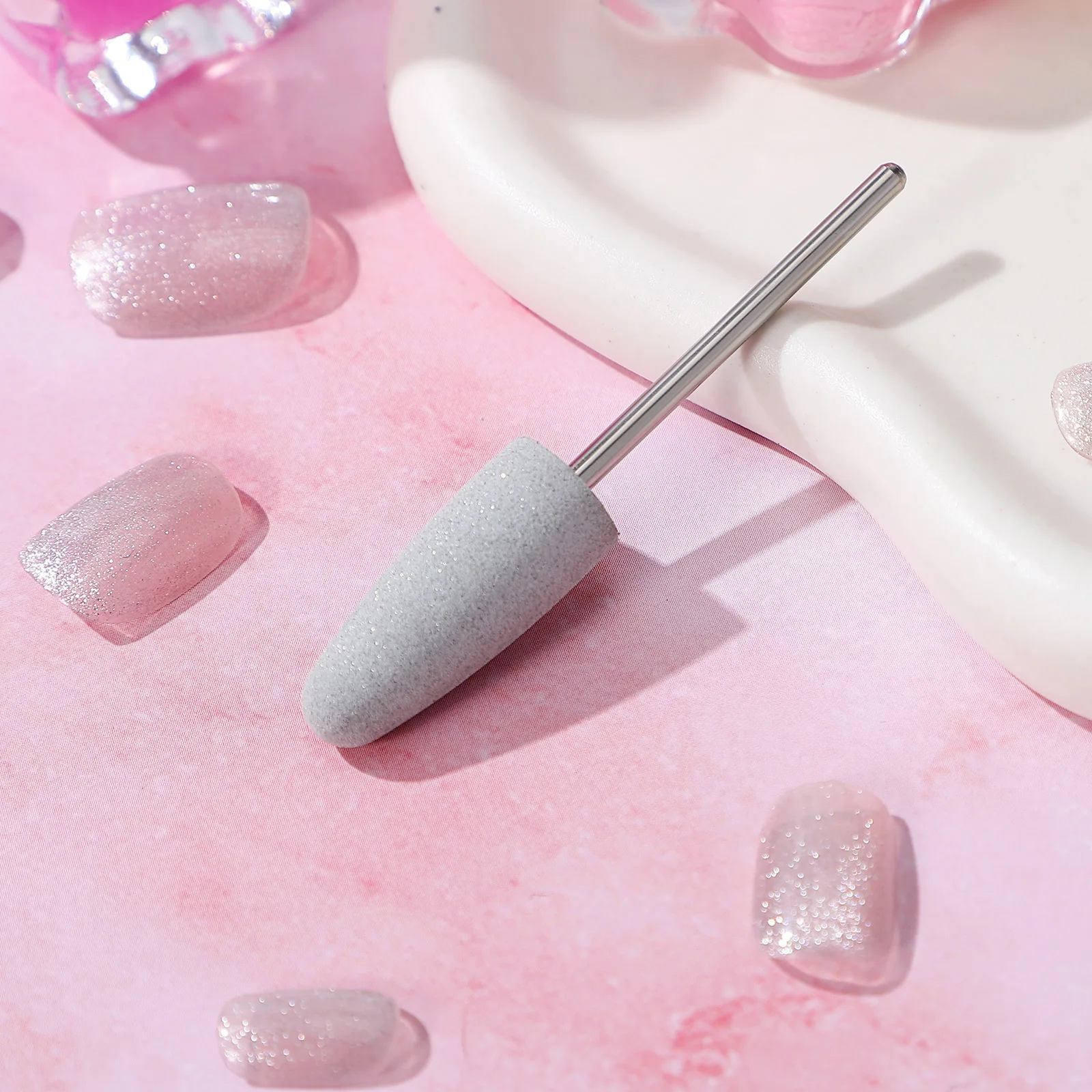 سيليكون مسمار مثقاب طحن رئيس صغير الحجم تصميم Cuspidal لآلة مانيكير الكهربائية طلاء الأظافر لينة سيليكون