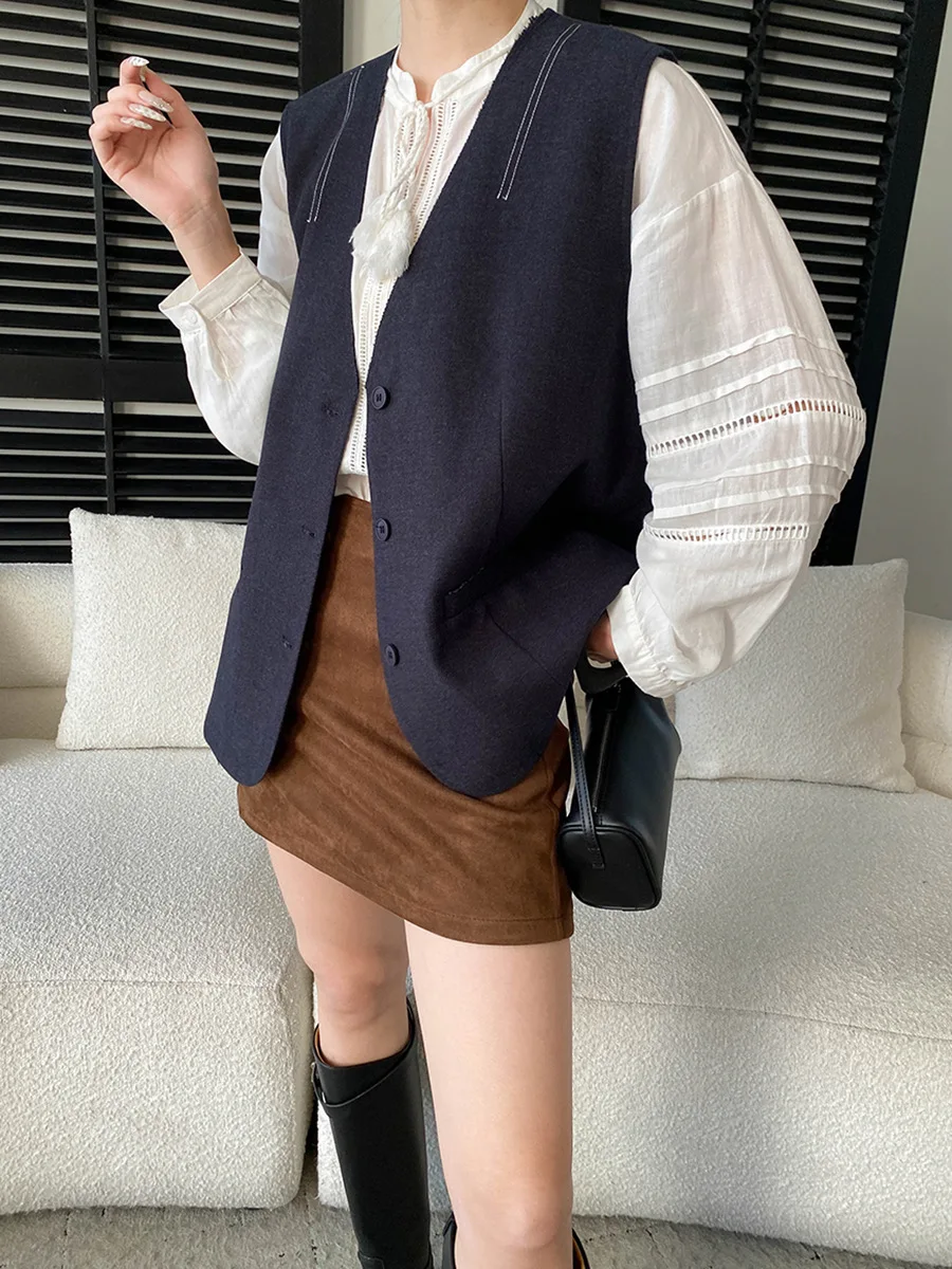 

Spring women's casual solid color retro bright thread embroidery design sense V-neck loose layered suit vest