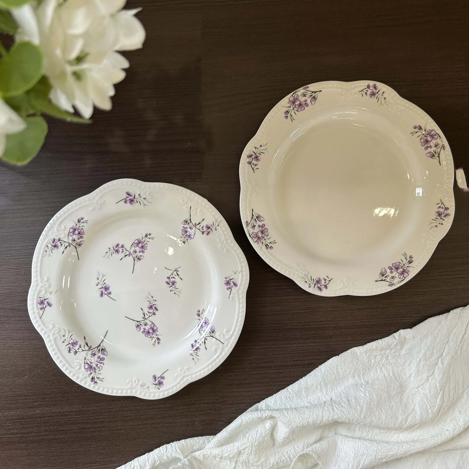 HYS French relief flower ceramic plate dessert plate beads floral cake plate steak  high value tableware