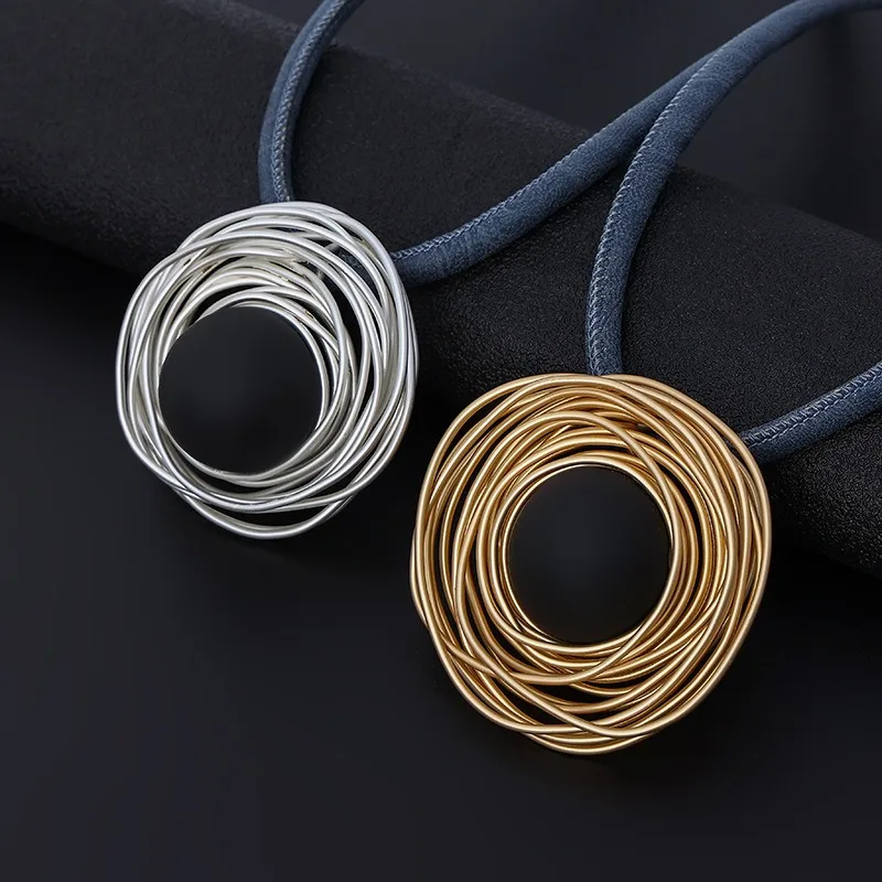 

Exclusive for Classic Fashion Antique Women's Short Necklace Brushed Alloy Two-color Popular Versatile Geometric Women's Necklac
