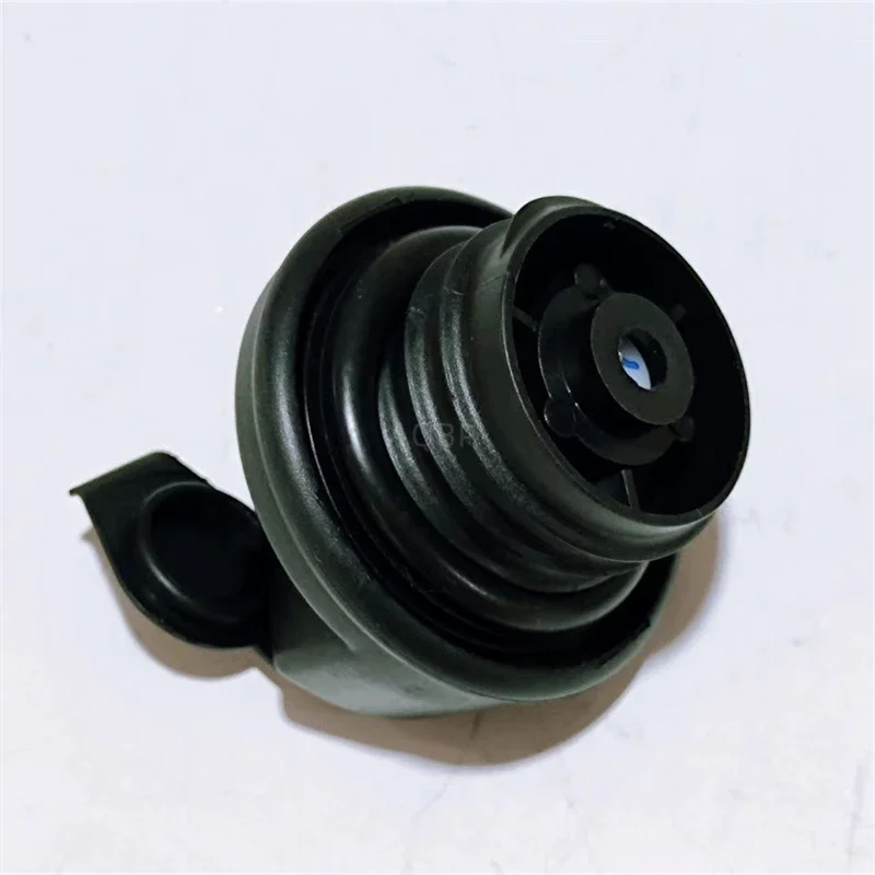 Auto Parts Original Diesel Fuel Tank Outer Cover Lid Cap With Lock Key For Foton T3 Truck OEM L0373010052A0Y5