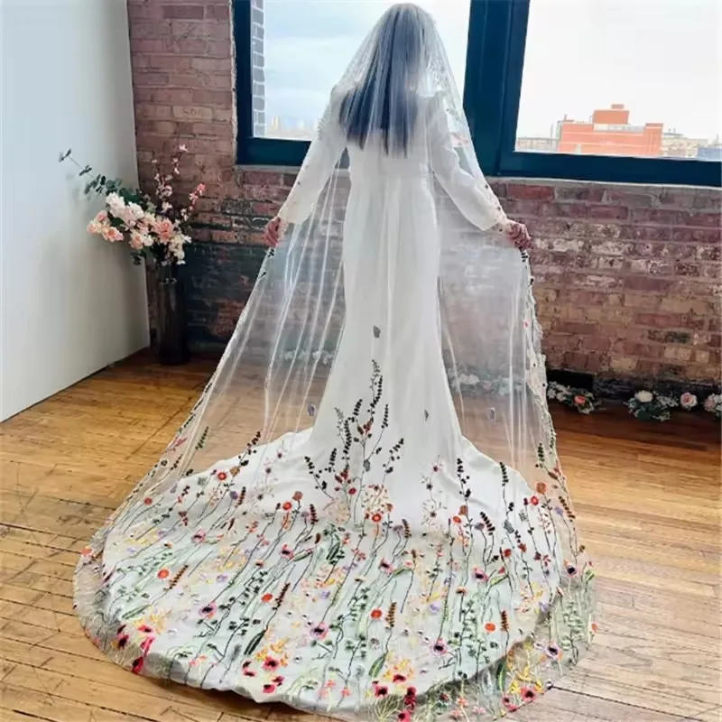 Full Lace Edge Colorful Bridal Wedding Veils With Comb Cathedral Long Secret Garden Floral Accessories For Brides White Ivory