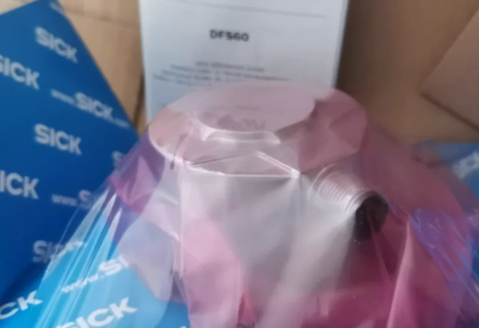 New Original Sick  incremental encoder DFS60B-BDAC10000 NO.1067137