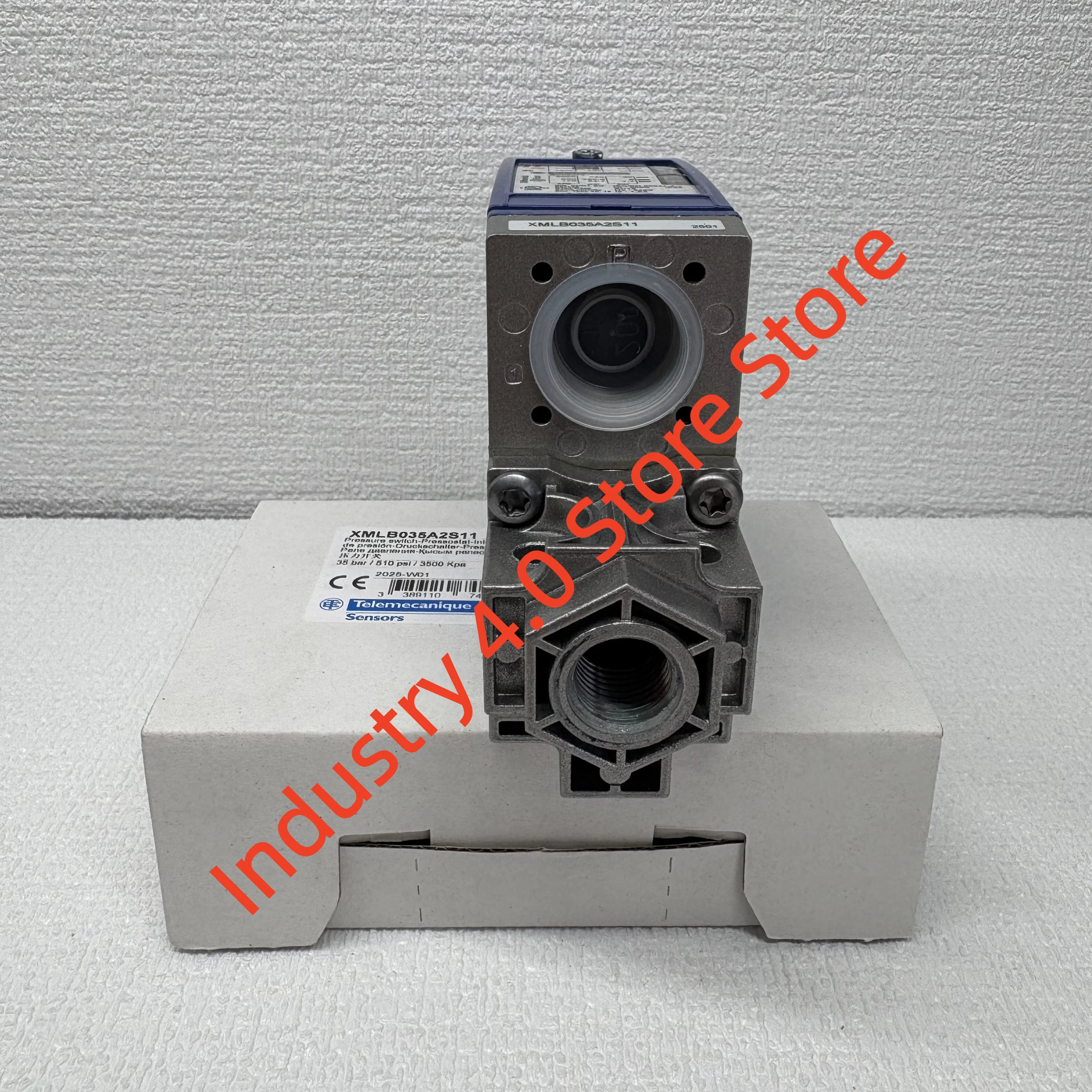 Interruptor de pressão Telemecanique XMLB035A2S11 novo