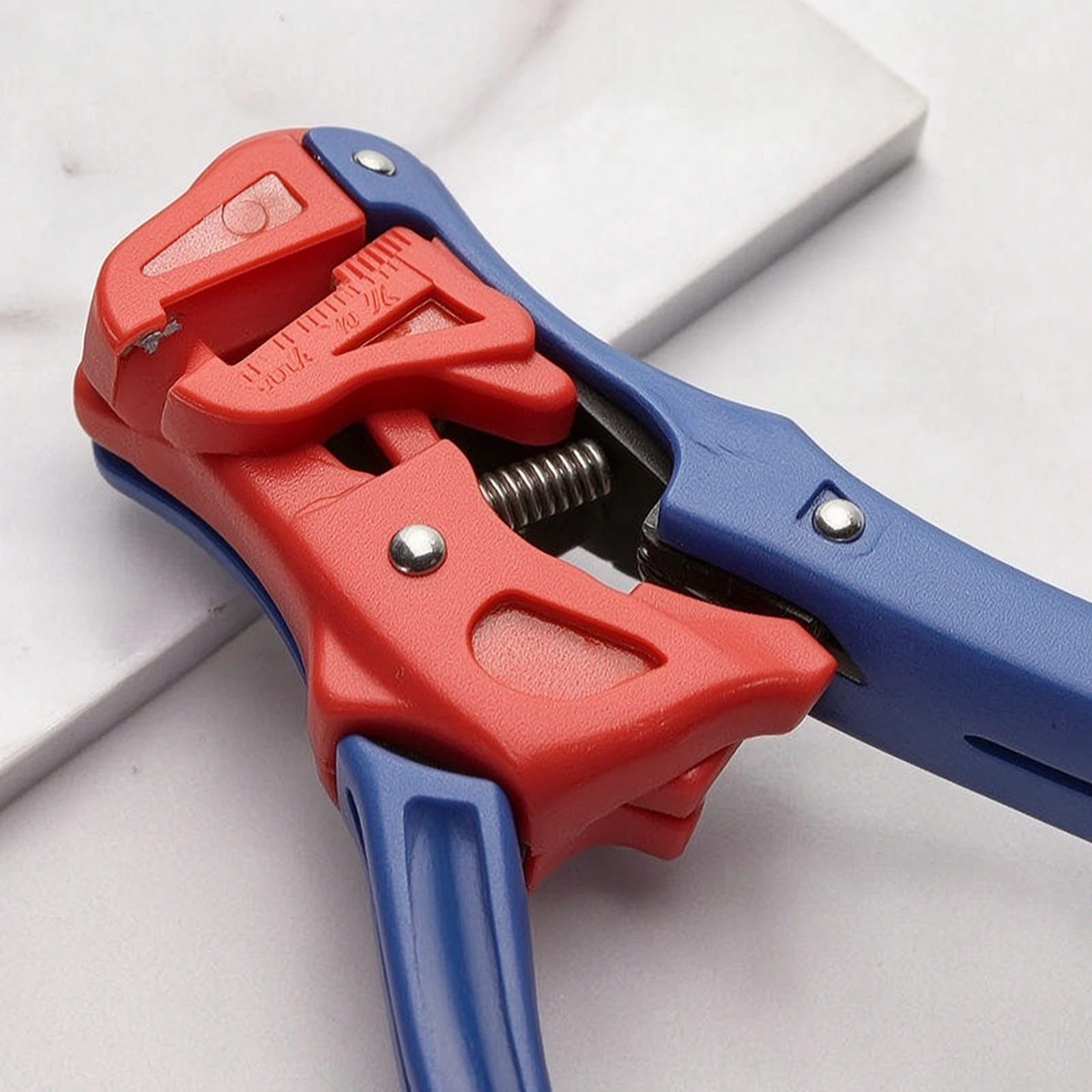 Wire Stripping Pliers Compact Automatic Wire Stripper Tool Long-Lasting Heavy Duty for Electricians, Electrical Installation