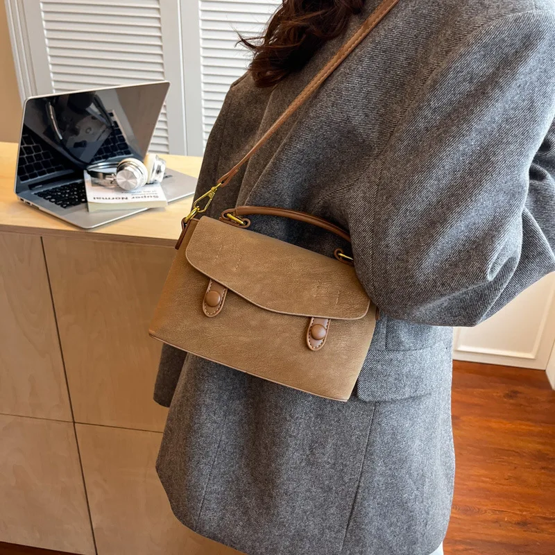 

Autumn Winter Niche Top Handle Bag, Women's Luxe Matte Shoulder Purse, Minimalist Day to Night Crossbody, Textured Sling Bag