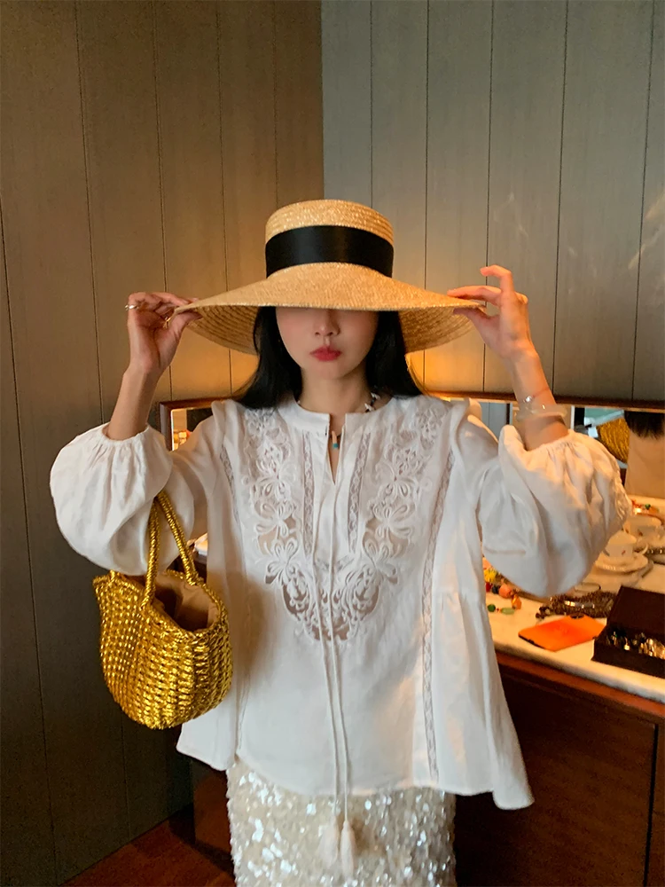 

Women's Linen Shirt 2026 New Loose White Embroidered Hollow Long Sleeve Spring Fashionable Breathable Comfortable French Style