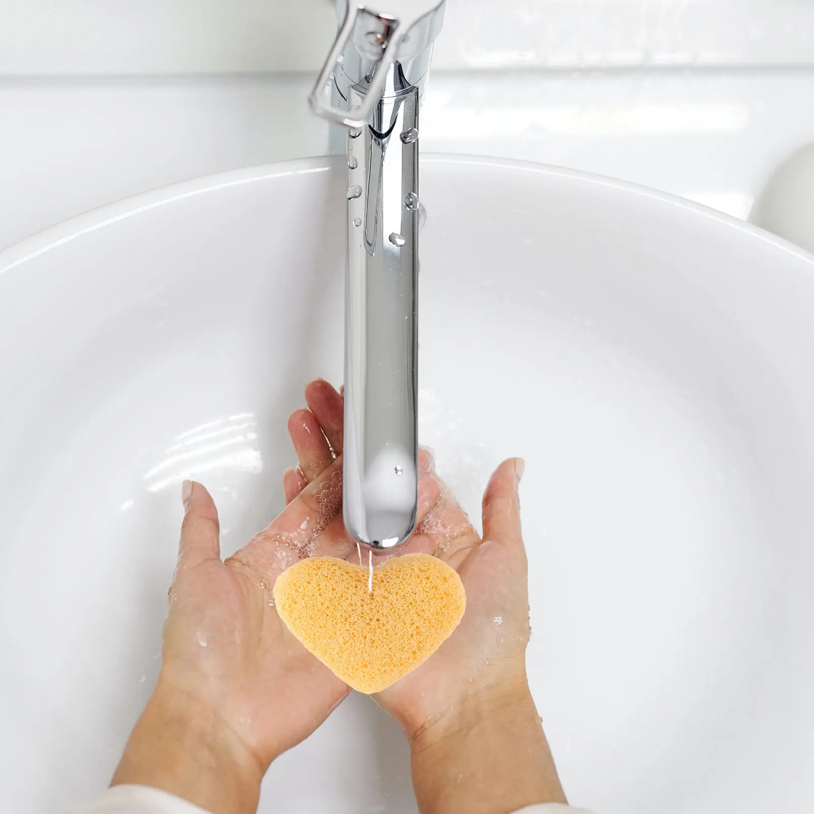 5 Stück Gesichtsreinigungsschwamm, komfortables, glattes Peeling-Hautpflegewerkzeug für die Tiefenreinigung der Poren und zum Entfernen von Make-up