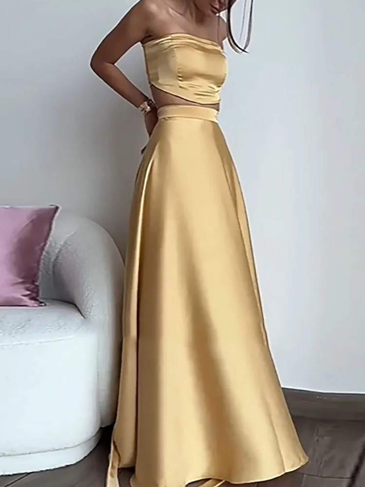 

Casual Solid Color Holiday Outfits Summer Women's Strapless Top and Skirt 2pc Set 2025 Fashion Off Shoulder Slim Fit Party Suit