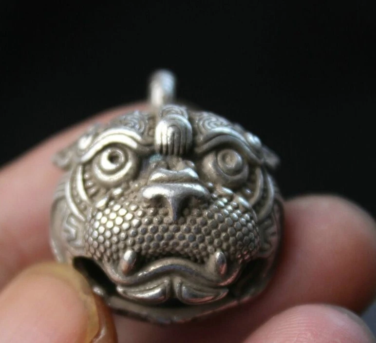 3 CM Rare Old China Miao Silver Dynasty Palace Lion Beast Head Bell Pendant