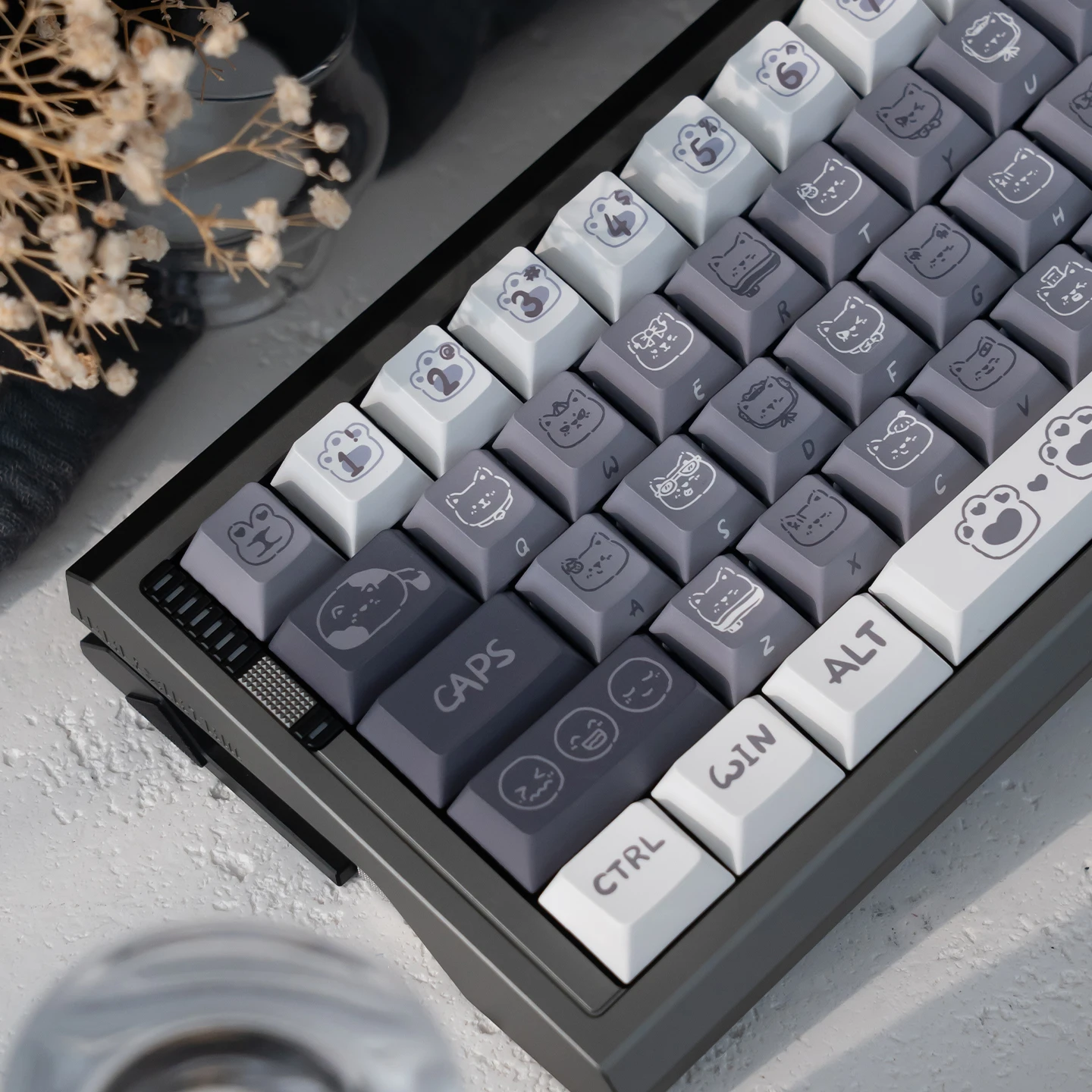 URE emo kitten Keycaps Cherry profile Dye-Sublimation PBT Keycaps Side Print Key Caps for MX Mechanical Keyboard KeyCap Keyboard