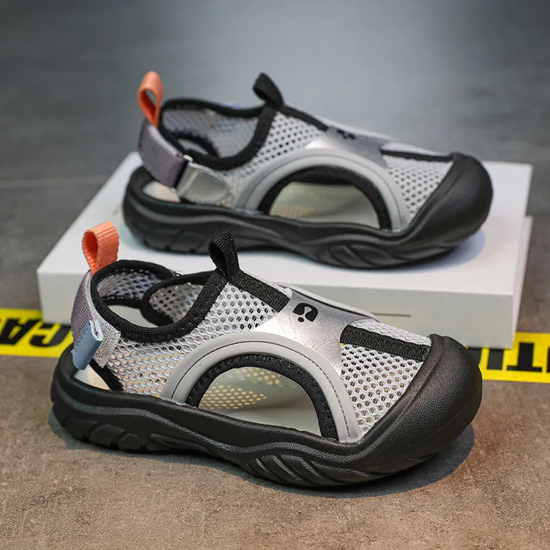 

Летние полые дышащие детские сандалии с цветными блоками, универсальные уличные кроссовки, мягкая и удобная повседневная обувь с сеткой