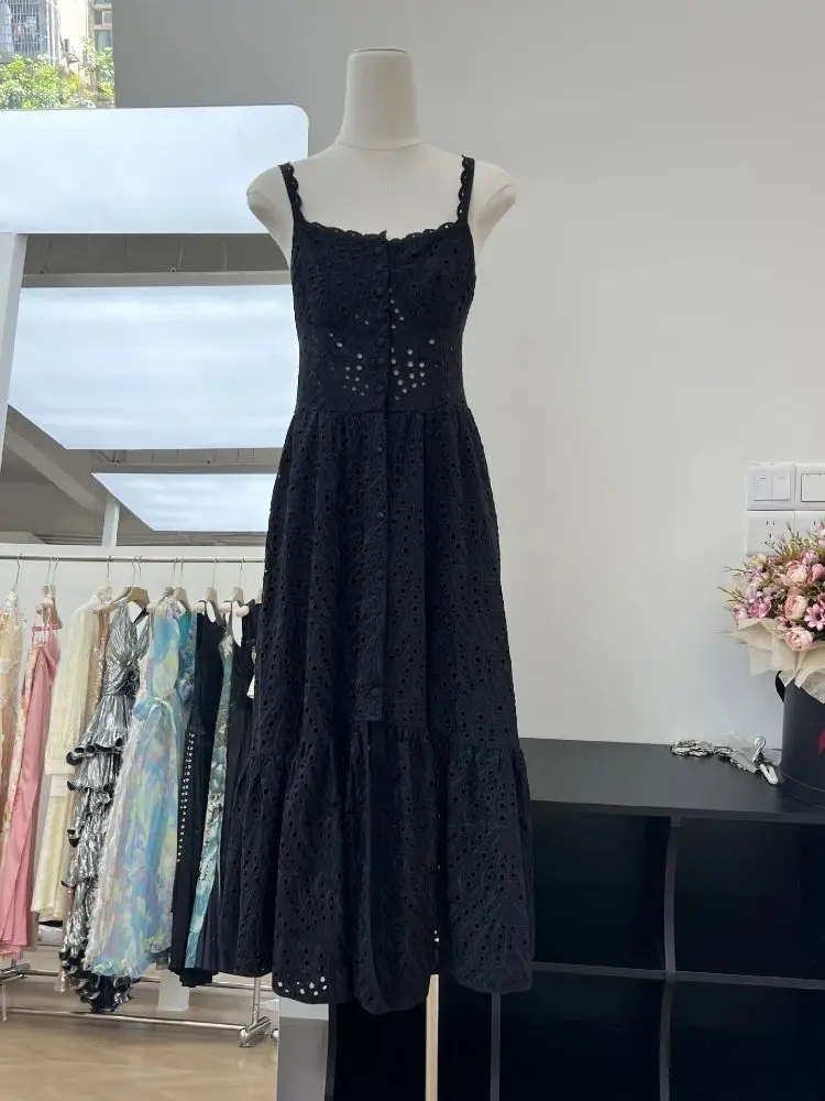 뜨거운 판매 여성의 섹시한 자수 컷 아웃 코튼 스파게티 스트랩 버튼 맥시 드레스 보헤미안 비치 2025 새로운 패션 캐주얼 드레스