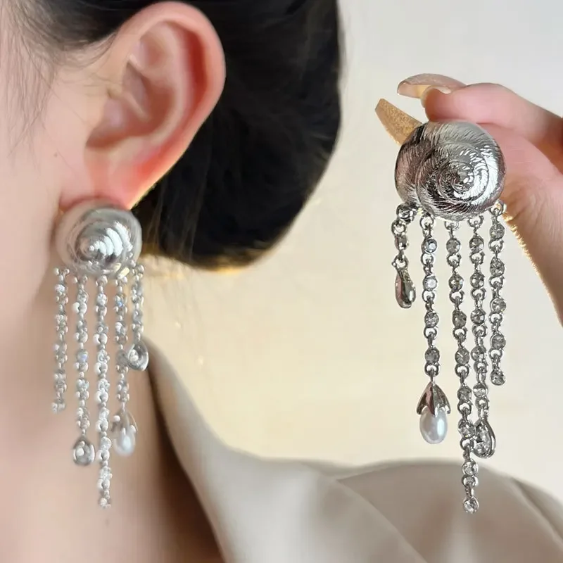 

Shell tassel long women's light luxury high-end fashion pearl stud earrings