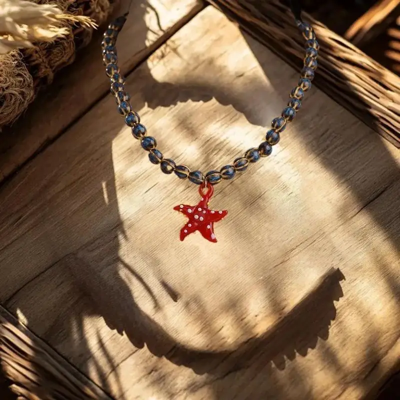 البوهيمي الملونة الصقيل الأسماك قلادة للنساء مخطط مطرز قلادة شاطئ البحر عطلة حزب الملحقات