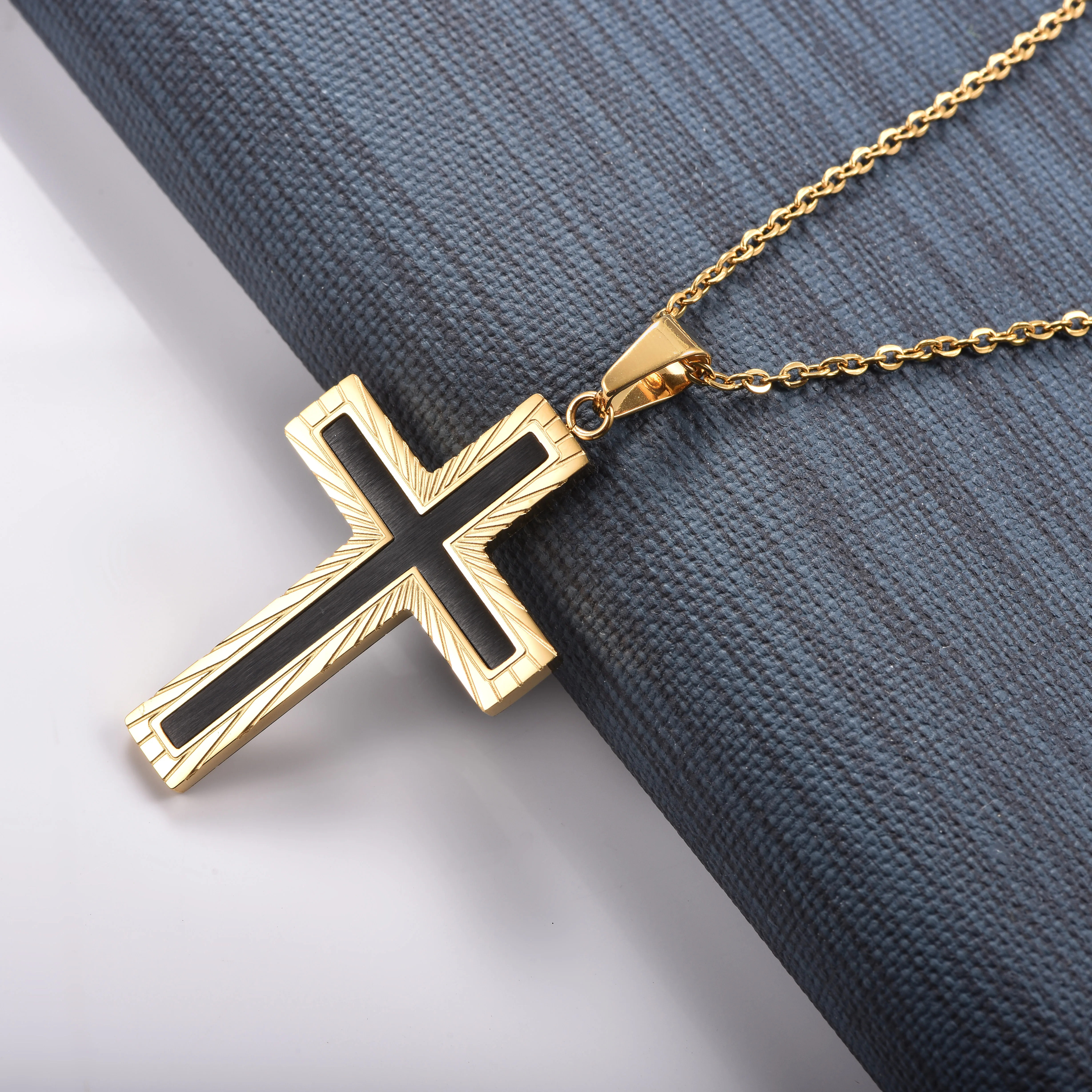 Vintage-Halskette mit Kreuzanhänger aus poliertem Edelstahl, Unisex, für den täglichen Gebrauch, Geburtstags- und Weihnachtsgeschenk. – Detail 8