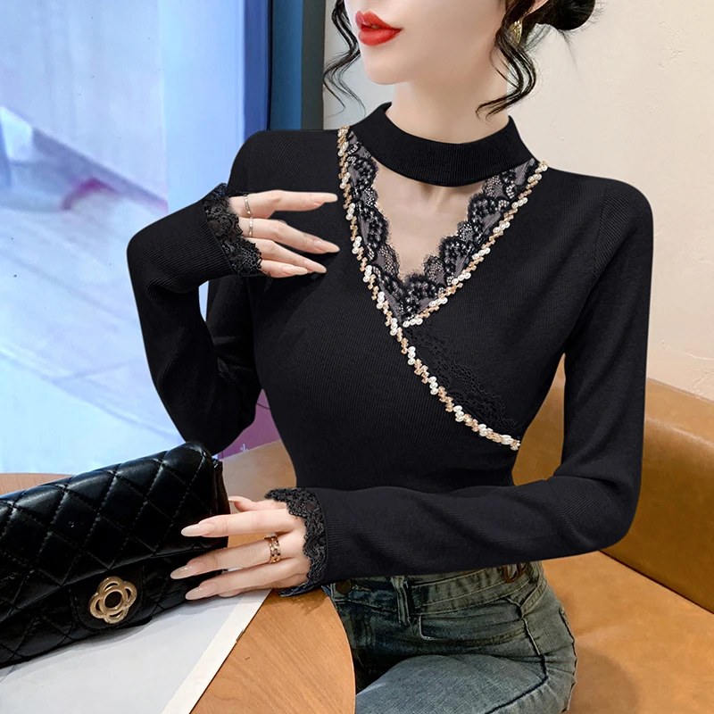 セクシーな透かし彫りVネックニットベースの女性用ロングスリーブレーススプライスビーズトップ、秋冬インナーウェア、ハンギングネック...