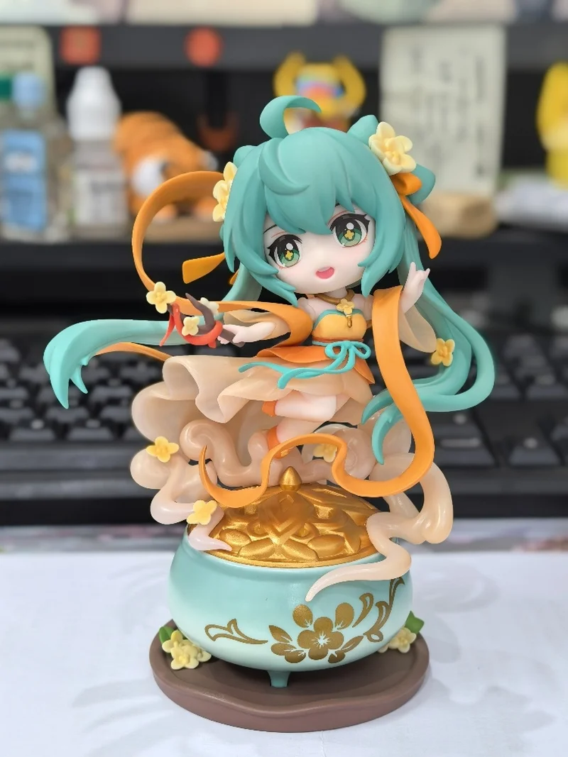 Genuine HATSUNE MIKU Gui Que Tian Xiang Q Version 13cm Kawaii Co-Branded  Animation Peripheral Model Figure Decoration Gift