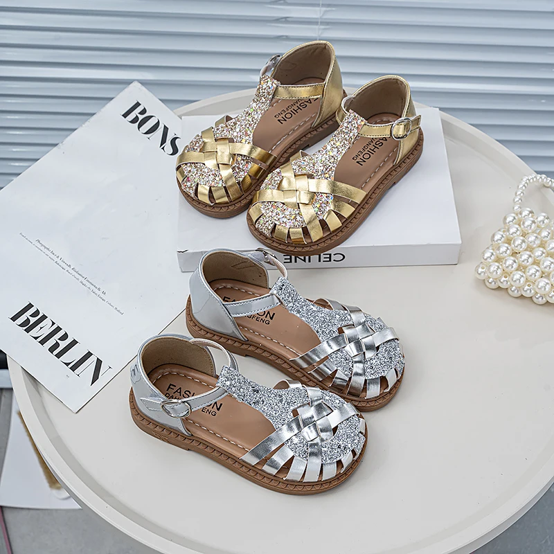 

2026 Summer New Children's Shoes Knitted Sandals for Girls with Round Head Anti Slip Soft Bottom Comfortable Fashion Sandals