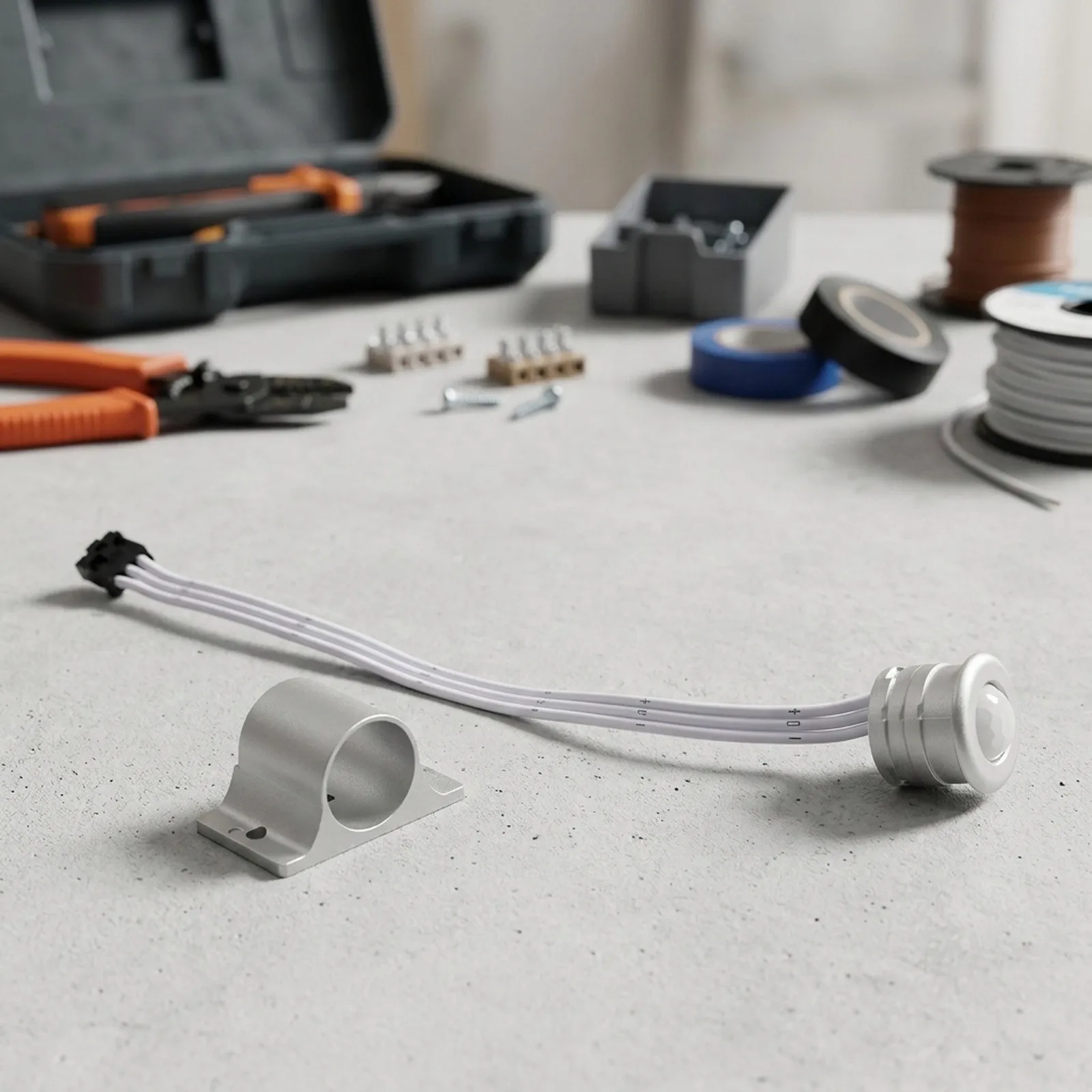 PIR Based Stair LED Step Light Controller with 5 Meter Extension Cable for 12V or 24V DC Input Voltage Compatibility
