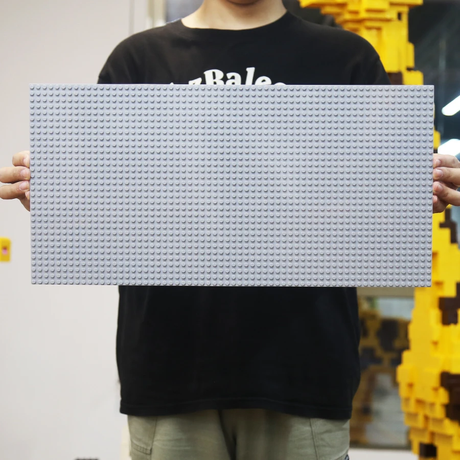 1pcs 32 * 64 Holes Single Layer Classic Block Base Plate, DIY Assembly Block Wall Compatible Brand Toys Birthday Gift Gift