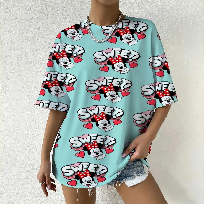 المرأة ديزني ميكي وميني ماوس الحب في جميع أنحاء تي شيرت مطبوع الصيف العصرية Y2k الأعلى لحفلات الشارع الشهير والأزياء غير الرسمية