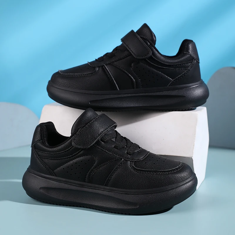 Seasonal children's leather shoes for boys and girls, outdoor casual shoes, medium-large size, black sports shoes, perfect for s